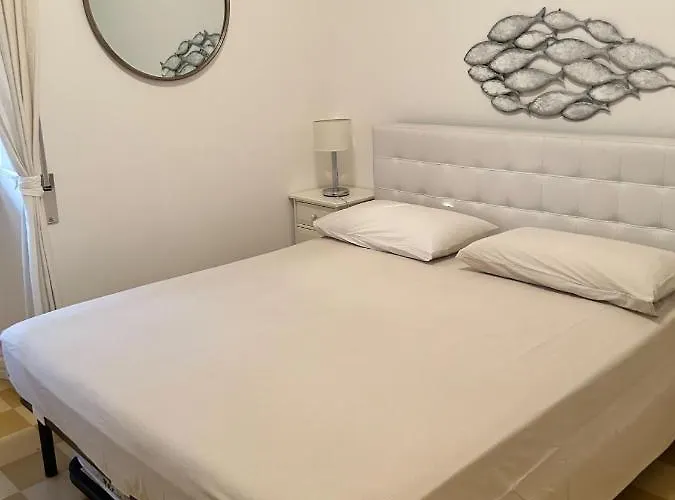 Seabaudia1 Con Terrazza * סבאודיה